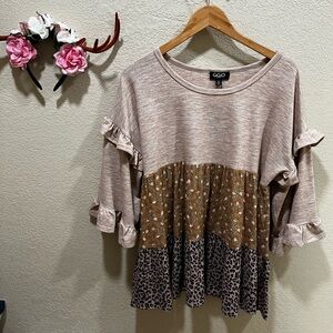 Gigio Fun tiered top NWT